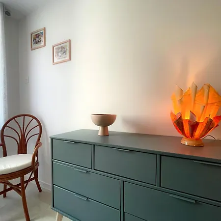 La Riche Histoire De Apartment