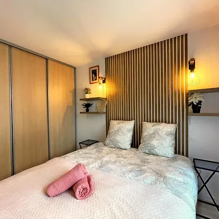 La Riche Histoire De Apartment