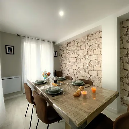 Appartement La Riche Histoire De *
