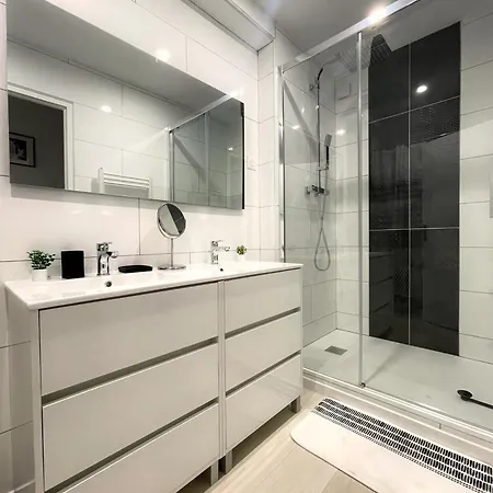 La Riche Histoire De Apartment *